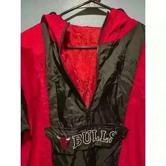 Chicago Bulls NBA 1/4 Zip Wind Breaker Hooded Jacket Large - Picture 3 of 9